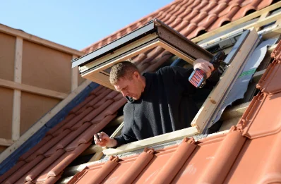 Pose de fenêtres de toit Velux à Remaugies